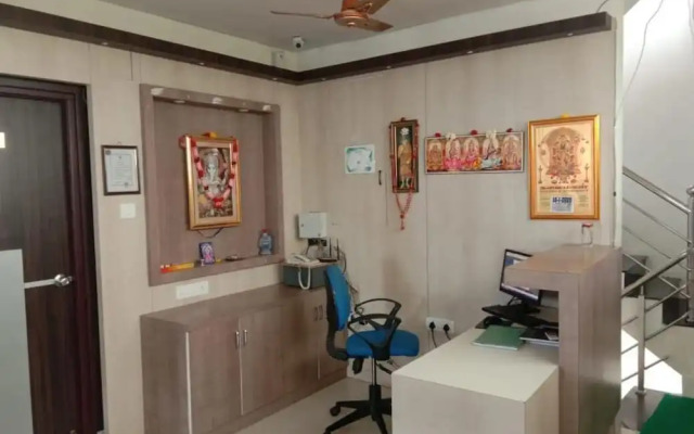 Kalaimagal Residency