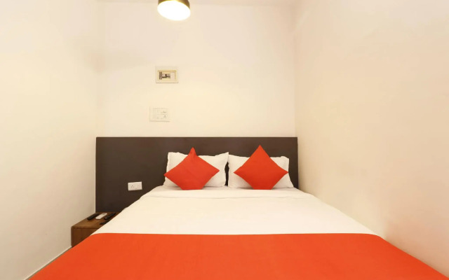 Hotel Crystal Inn