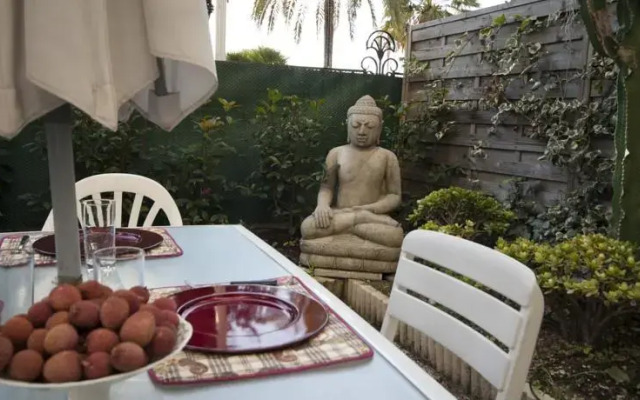 The Private Garden of the Promenade