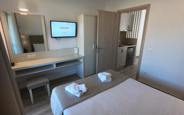 Finikas Garden Beach Resort Nikiti