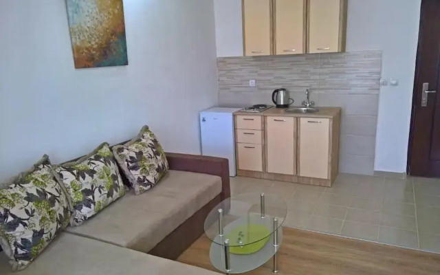 La Porta Apartments