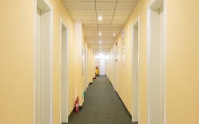 Hanting Hotel Yining Shanghai Town