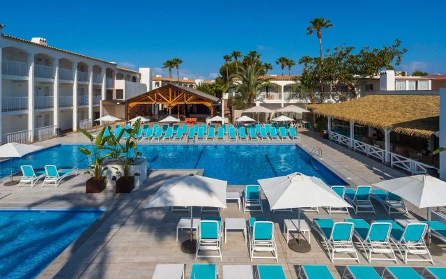 Hotel Vibra Cala Tarida