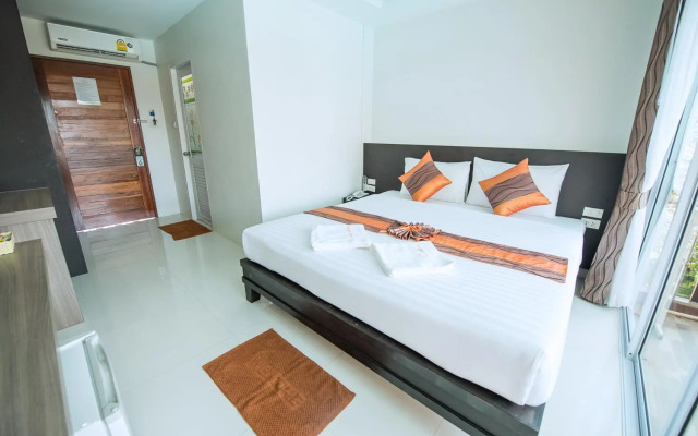 Lanta Fevrier Resort