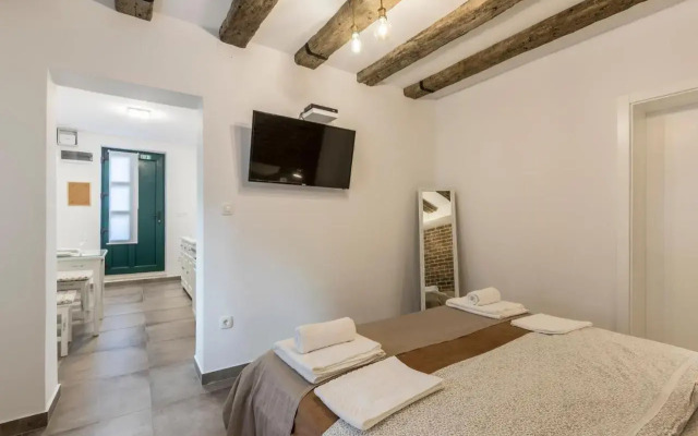 Studio Apartment Luka