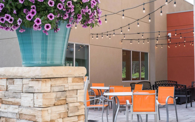 Holiday Inn Express & Suites Kingston-Ulster