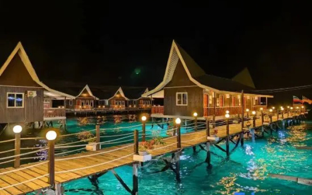 Starz Water Village