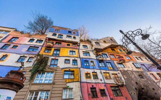 Strebersdorferhof - Essen Schlafen Leben