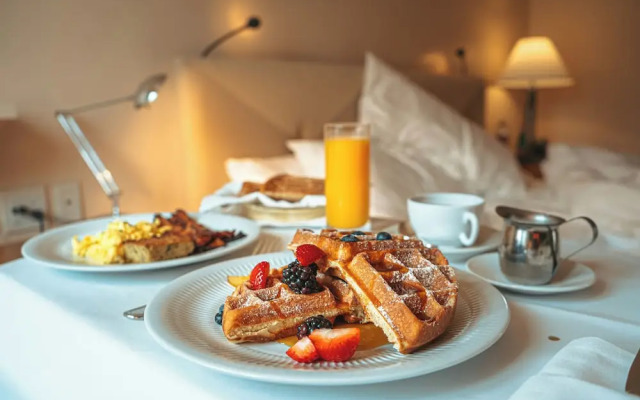 Crowne Plaza Jingmen