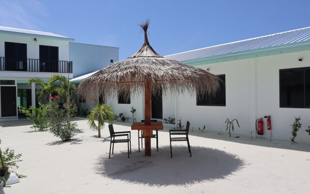 Clouds Beach Retreat Laamu