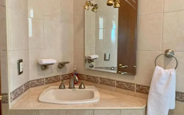 CASA con alberca, súper ubicación. Puerto de Veracruz