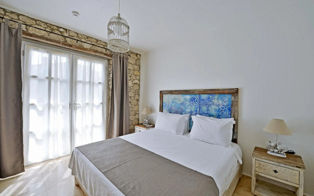 Bay C Hotel
