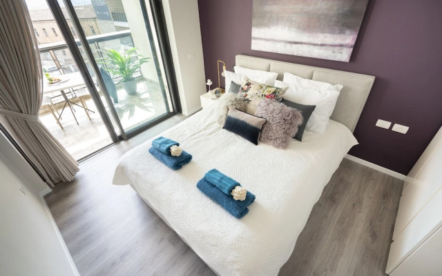Luxury 2R Best location Amazing terrace