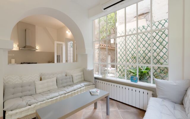Rome As You Feel - Loft Garden at Colosseum