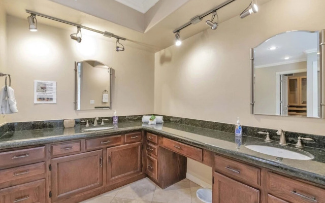 Just Listed! Kierland Home w Htd Pool and Hot tub