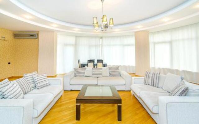 Baku City Apartment