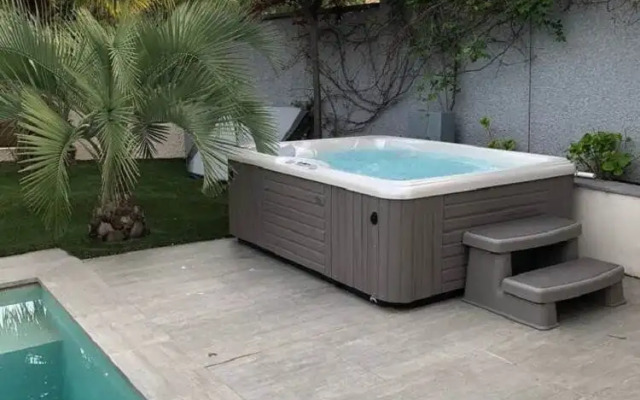 Sublime Suite Piscine et Jacuzzi