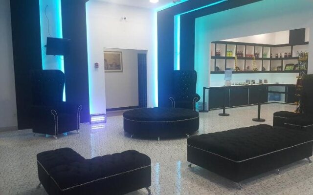 Hotel Dluxe & Suites