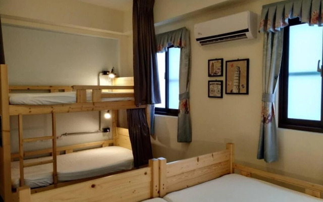 Backpack Home 497 - Hostel