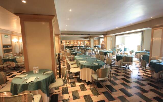 Capital O La Estancia