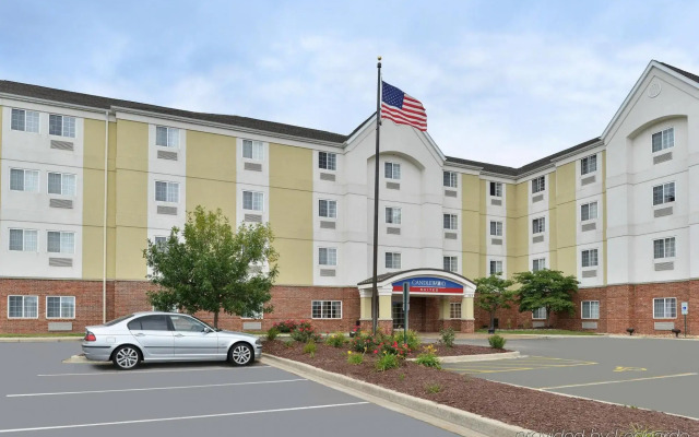 Candlewood Suites Bloomington-Normal