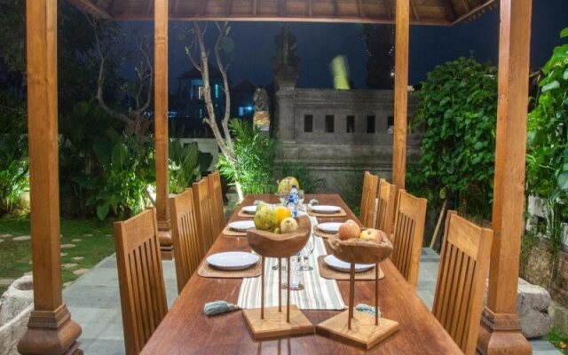 Dewarka Villa