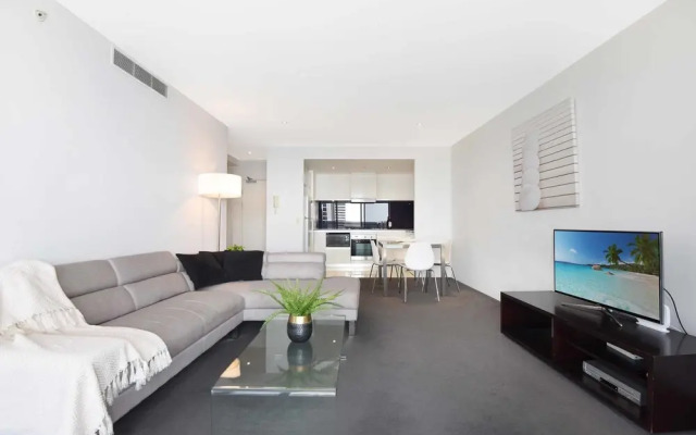 Holiday Holiday Circle On Cavill