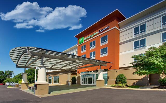 Holiday Inn Express Lexington North-Georgetown, an IHG Hotel