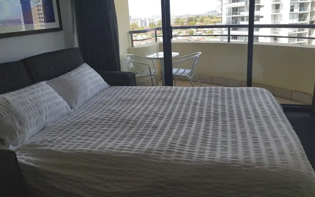Parramatta Hotel in Mantra Building