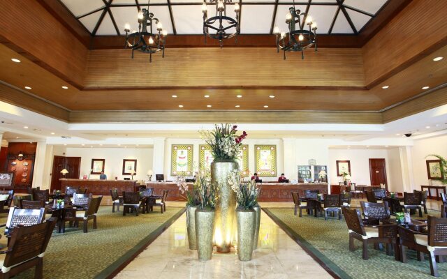 Waterfront Airport Hotel & Casino