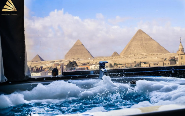 Pyramid Edge Hotel & Exclusive Pyramids View Rooftop