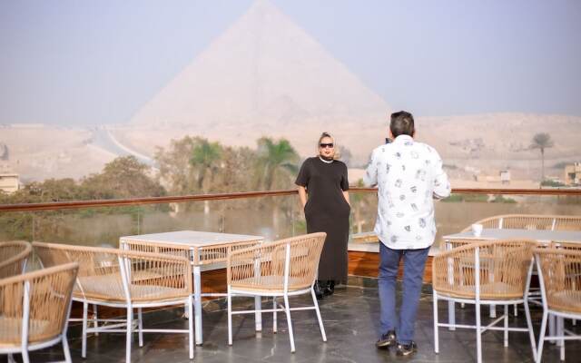 Shadow Pyramids View INN