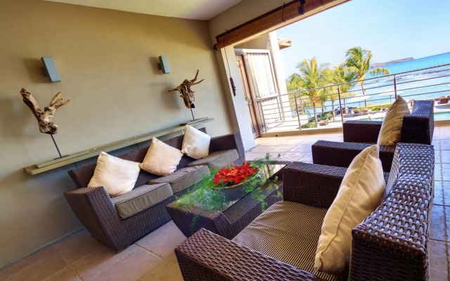 Cape Point Seafront Suites & Penthouse with LOV
