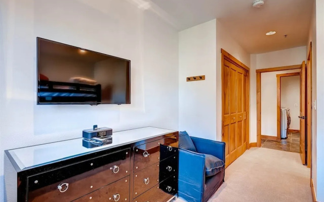 4 Bedroom Condo