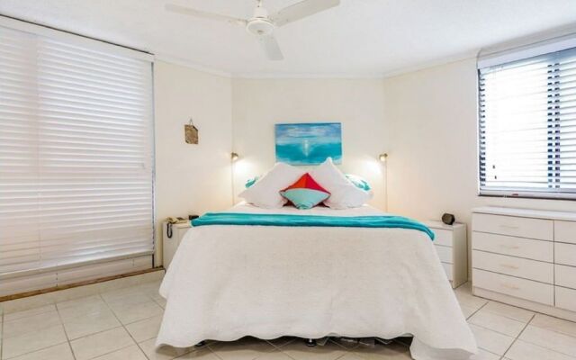 Cairns Ocean View Apartment