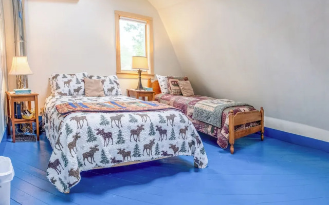 3Bedroom2Bath CarriageHouse Pet Friendly