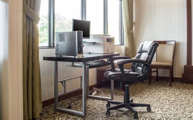 Rodeway Inn Rochester Airport