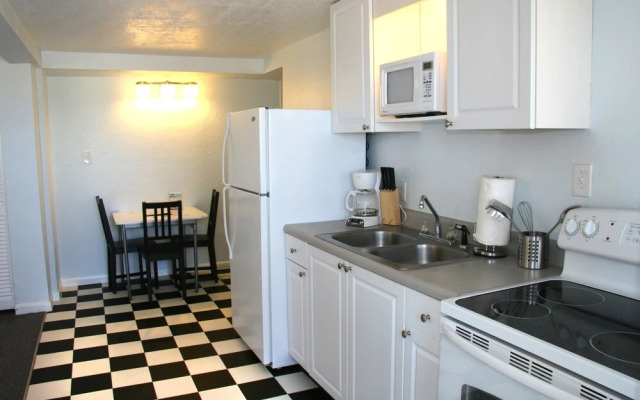 Sabal Palms Inn
