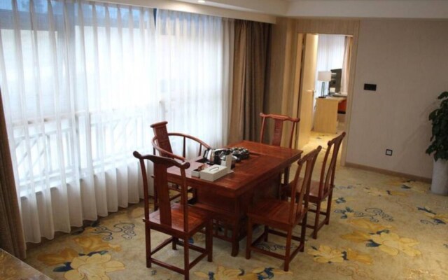 Shuangfa Hotel (Chengdu East Station)