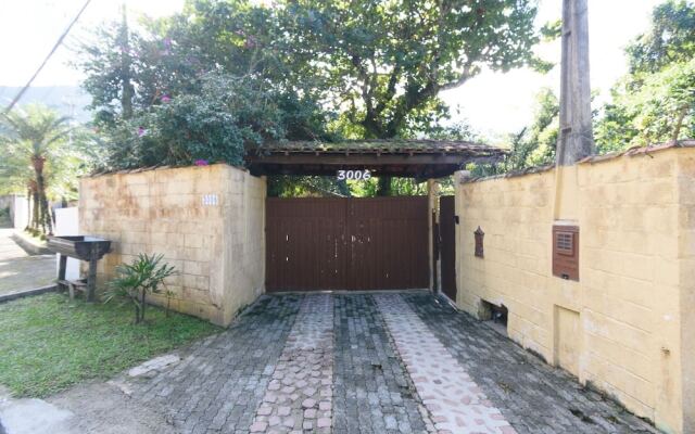 Excelente casa Maresias à 100m da praia