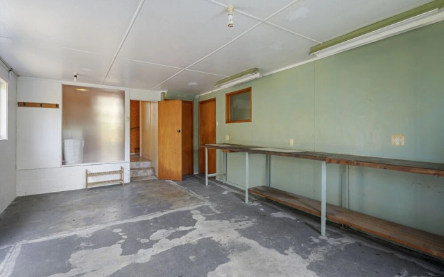 Dazzling Mairangi Bay Retreat Sea Views