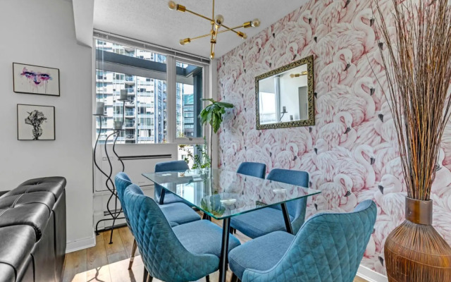 2BR Gastown Downtown Vancouver close to everything