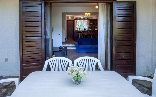 Luxury house in Elani beach 100m by the sea