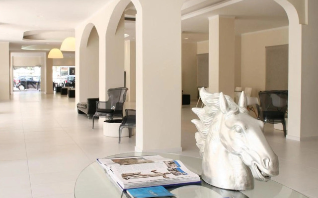 Golden Beach Hotel