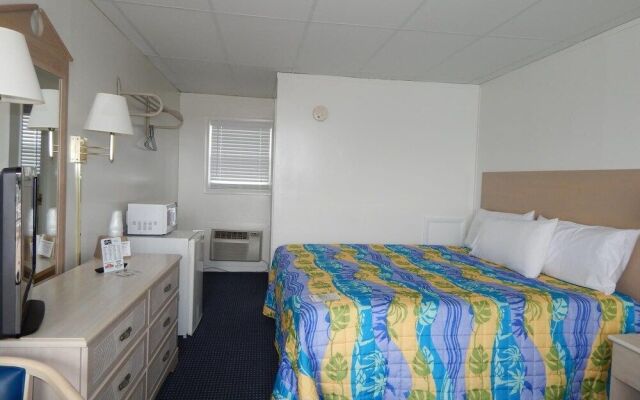 Thunderbird Beach Motel