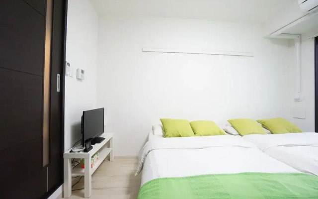 Terry's Apartment Namba West I E02C