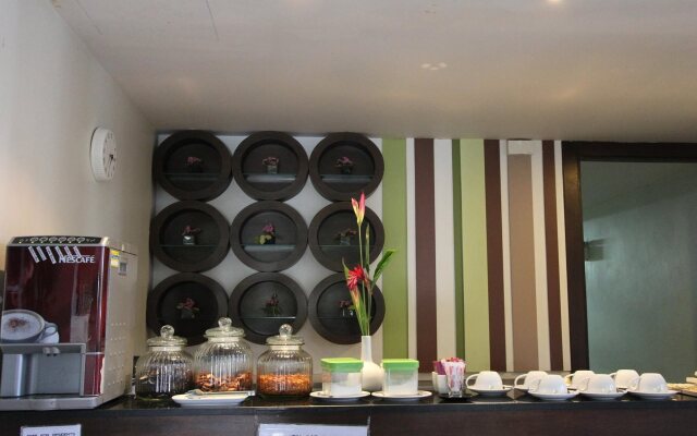 Sala@ Hua Hin Service Apartment and Hotel