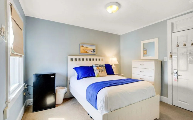 Surf City Hotel
