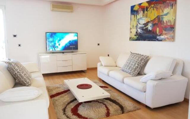 Apartment In Icici With Seaview Terrace Air Condition Wifi