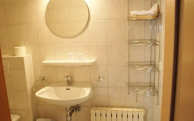Cozy Apartment in Waidring Near Ski Area